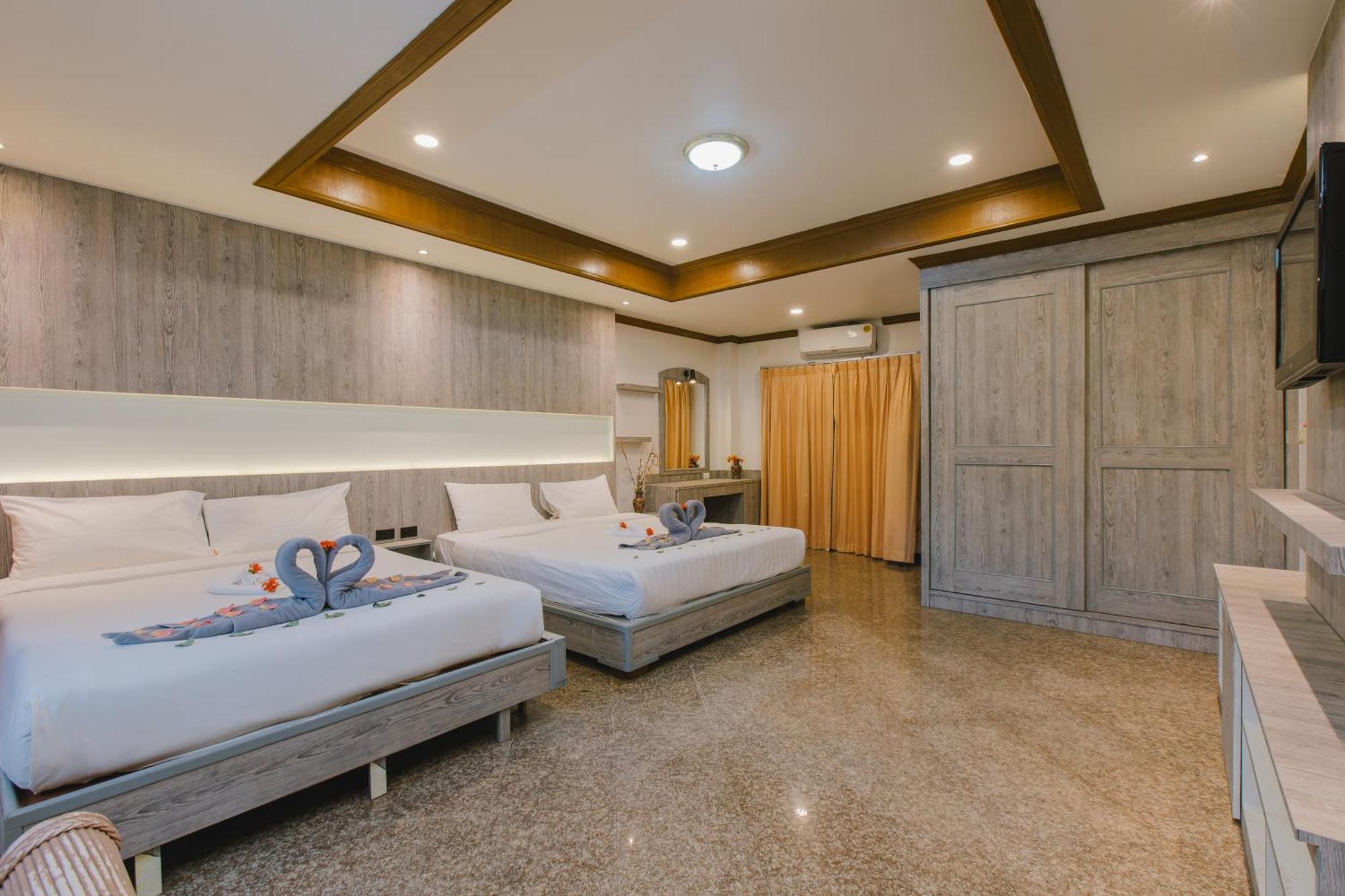Royal Prince Residence Patong Exterior foto