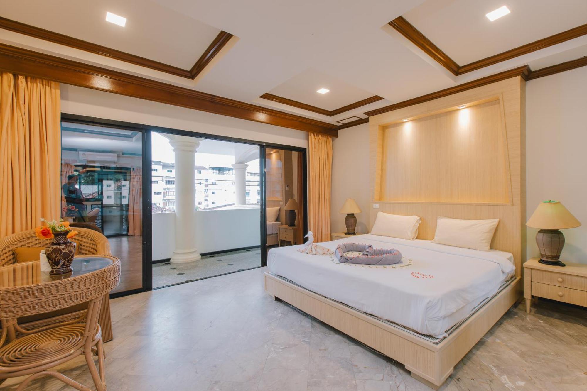 Royal Prince Residence Patong Exterior foto