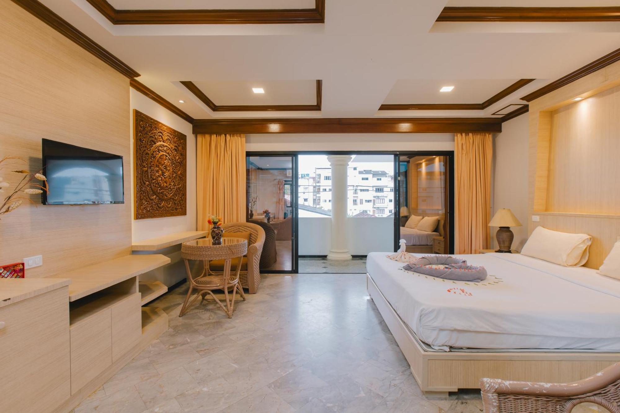 Royal Prince Residence Patong Exterior foto